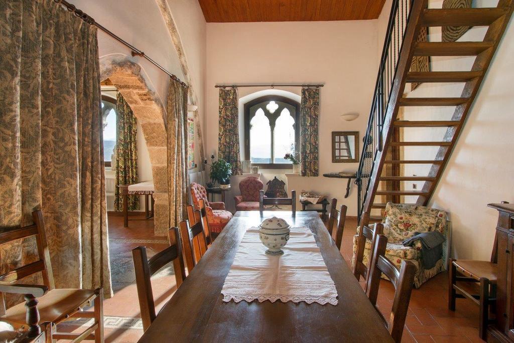 Bed & Breakfast La Bifora E Le Lune Vico Sotto Gli Archi 5