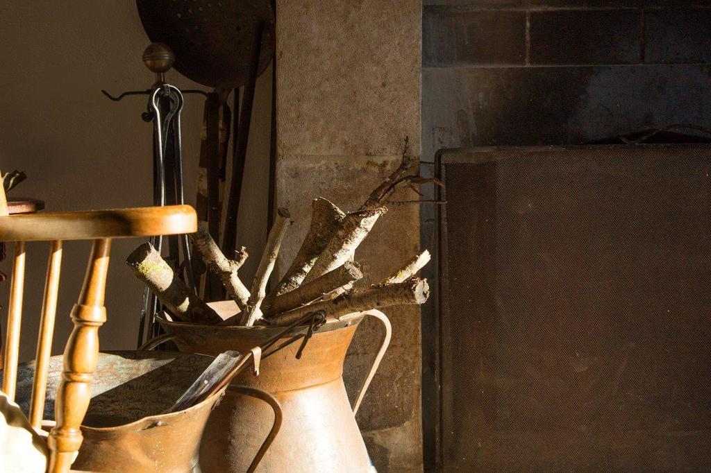 Bed & Breakfast La Bifora E Le Lune Vico Sotto Gli Archi 5