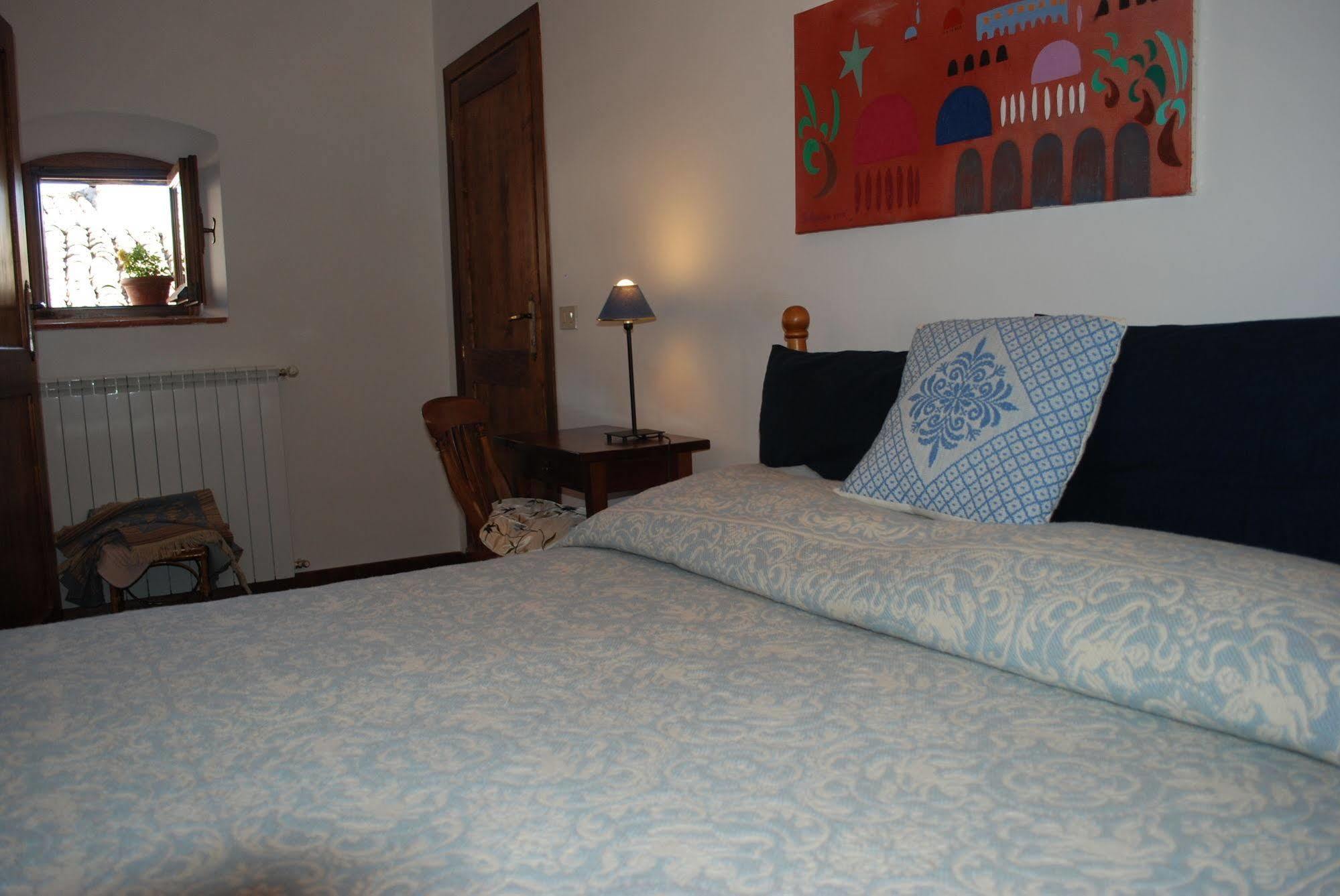 Bed & Breakfast La Bifora E Le Lune Vico Sotto Gli Archi 5 Santo Stefano Di Sessanio